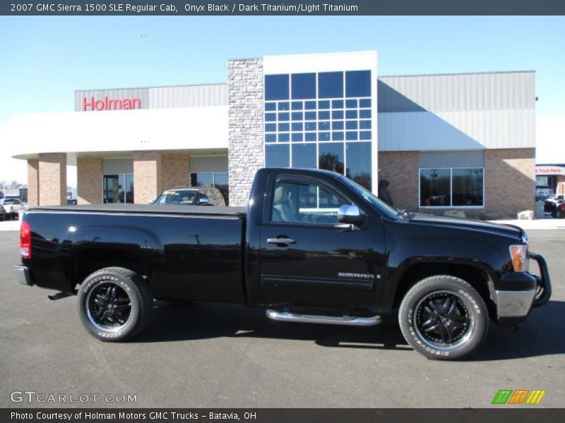 Onyx Black / Dark Titanium/Light Titanium 2007 GMC Sierra 1500 SLE Regular Cab
