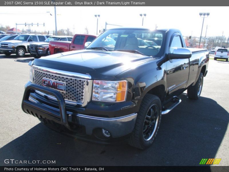 Onyx Black / Dark Titanium/Light Titanium 2007 GMC Sierra 1500 SLE Regular Cab