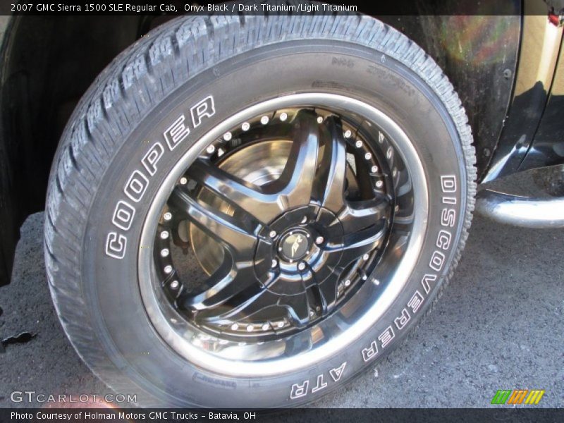 Onyx Black / Dark Titanium/Light Titanium 2007 GMC Sierra 1500 SLE Regular Cab