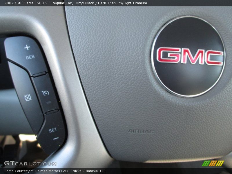 Onyx Black / Dark Titanium/Light Titanium 2007 GMC Sierra 1500 SLE Regular Cab