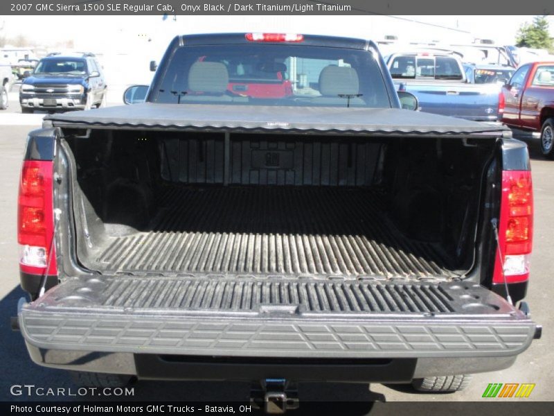 Onyx Black / Dark Titanium/Light Titanium 2007 GMC Sierra 1500 SLE Regular Cab