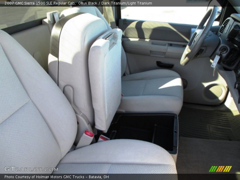 Onyx Black / Dark Titanium/Light Titanium 2007 GMC Sierra 1500 SLE Regular Cab