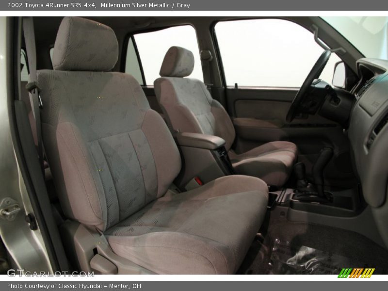 Millennium Silver Metallic / Gray 2002 Toyota 4Runner SR5 4x4