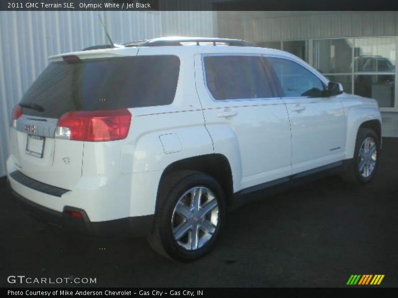 Olympic White / Jet Black 2011 GMC Terrain SLE