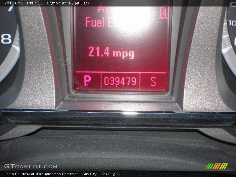 Olympic White / Jet Black 2011 GMC Terrain SLE