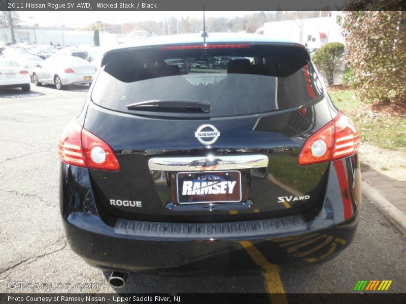 Wicked Black / Black 2011 Nissan Rogue SV AWD