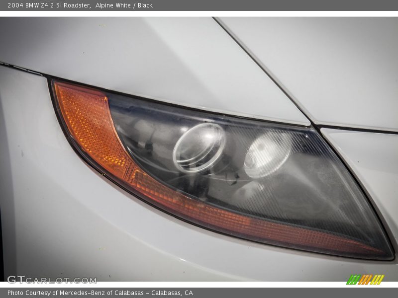 Alpine White / Black 2004 BMW Z4 2.5i Roadster