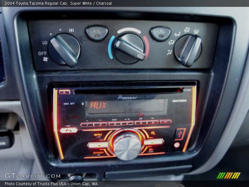 Super White / Charcoal 2004 Toyota Tacoma Regular Cab