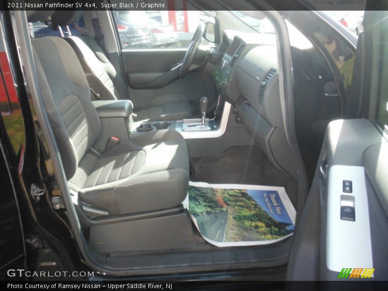 Super Black / Graphite 2011 Nissan Pathfinder SV 4x4