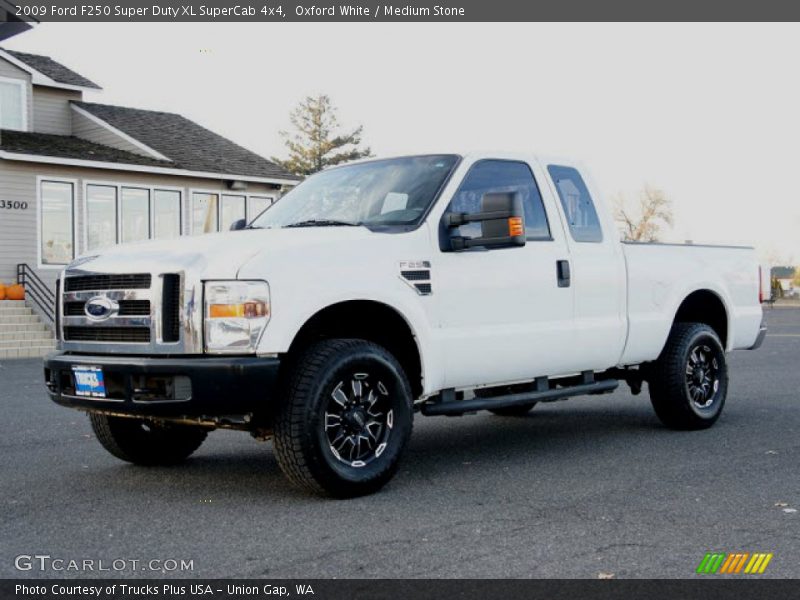 Oxford White / Medium Stone 2009 Ford F250 Super Duty XL SuperCab 4x4