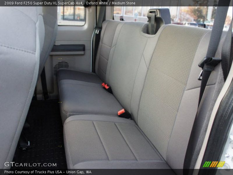 Oxford White / Medium Stone 2009 Ford F250 Super Duty XL SuperCab 4x4