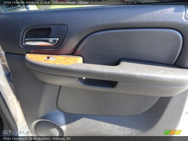 Gold Mist Metallic / Ebony 2008 Chevrolet Avalanche LS 4x4