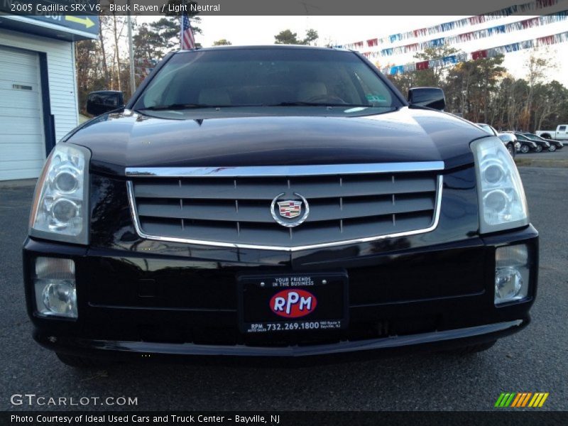 Black Raven / Light Neutral 2005 Cadillac SRX V6