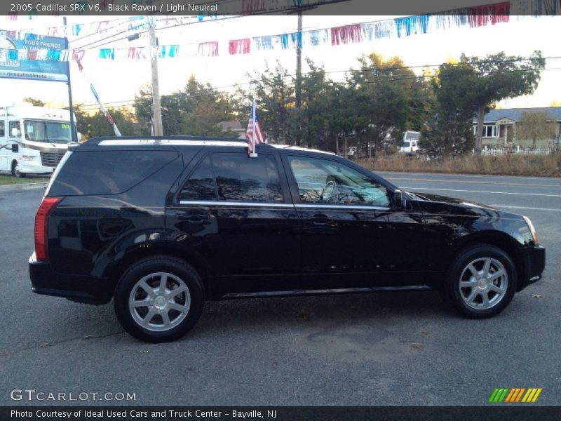 Black Raven / Light Neutral 2005 Cadillac SRX V6