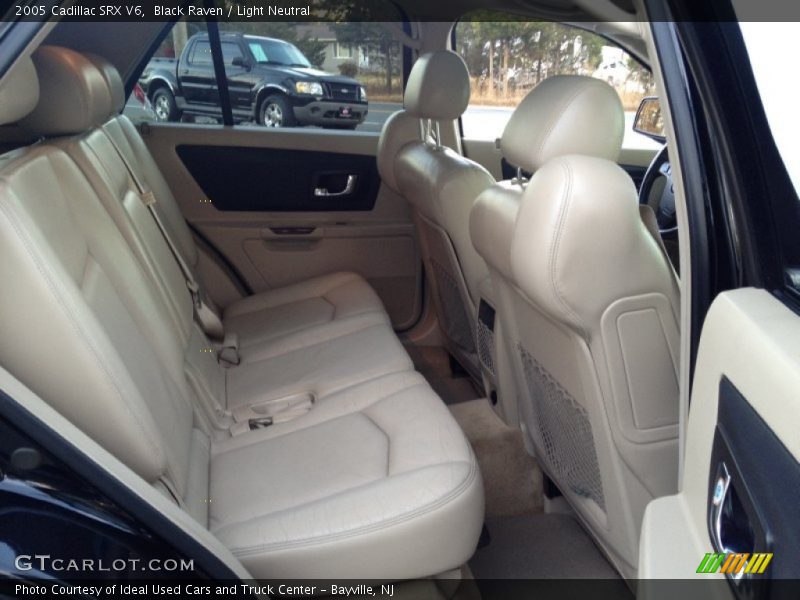 Black Raven / Light Neutral 2005 Cadillac SRX V6