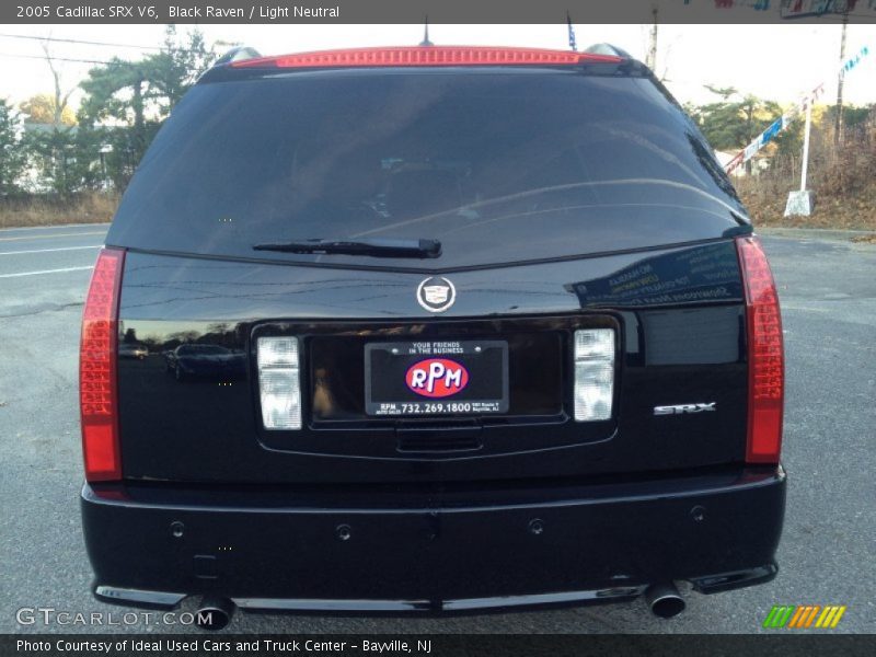 Black Raven / Light Neutral 2005 Cadillac SRX V6