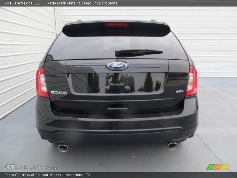Tuxedo Black Metallic / Medium Light Stone 2013 Ford Edge SEL