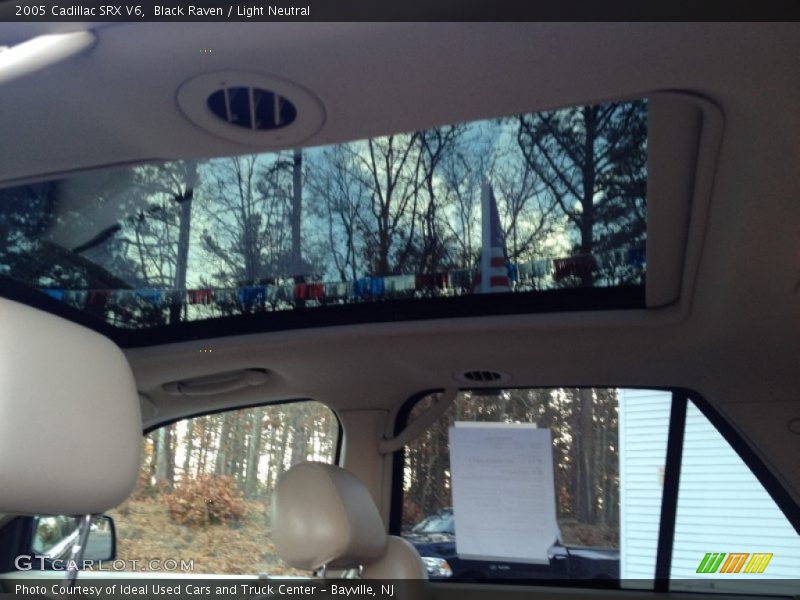 Black Raven / Light Neutral 2005 Cadillac SRX V6