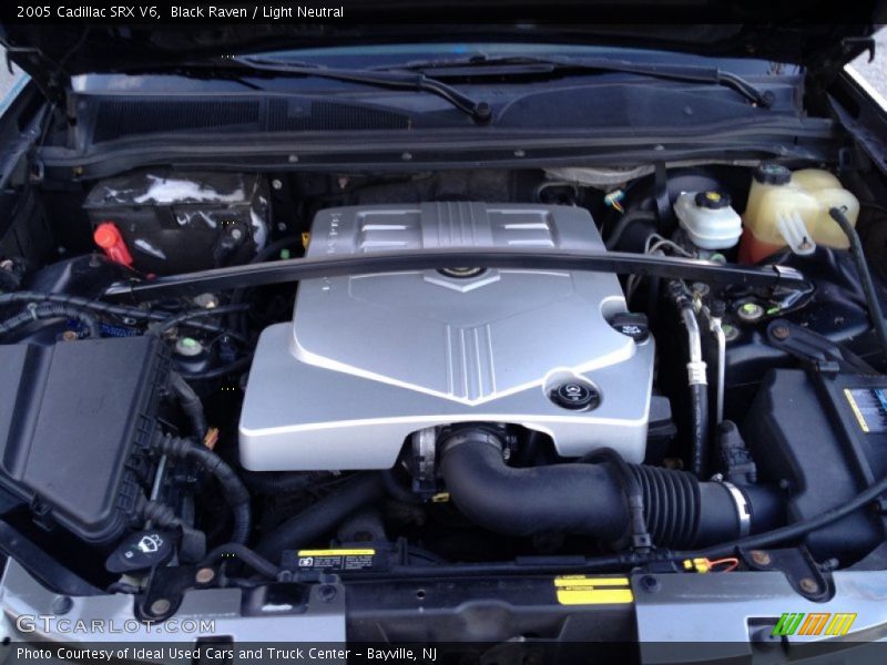 Black Raven / Light Neutral 2005 Cadillac SRX V6