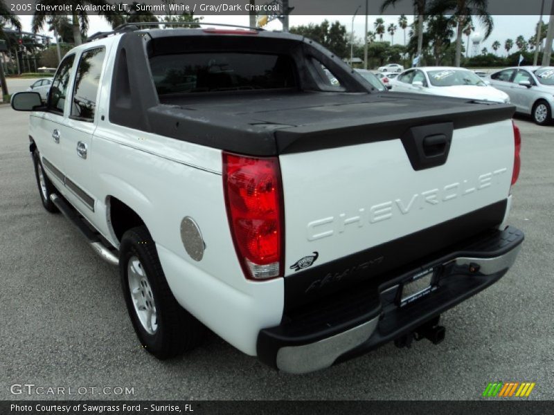 Summit White / Gray/Dark Charcoal 2005 Chevrolet Avalanche LT