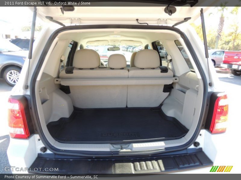 Oxford White / Stone 2011 Ford Escape XLT V6