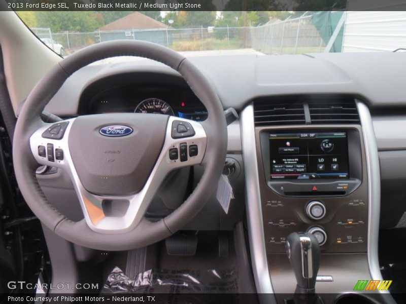 Tuxedo Black Metallic / Medium Light Stone 2013 Ford Edge SEL