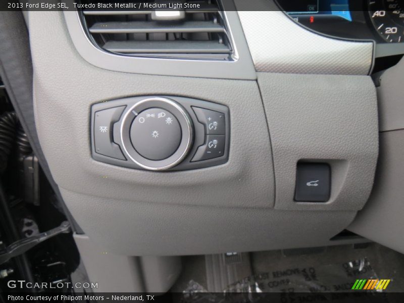 Tuxedo Black Metallic / Medium Light Stone 2013 Ford Edge SEL