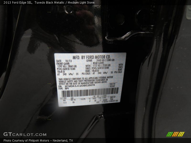 Tuxedo Black Metallic / Medium Light Stone 2013 Ford Edge SEL