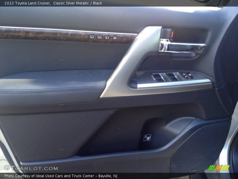 Classic Silver Metallic / Black 2013 Toyota Land Cruiser