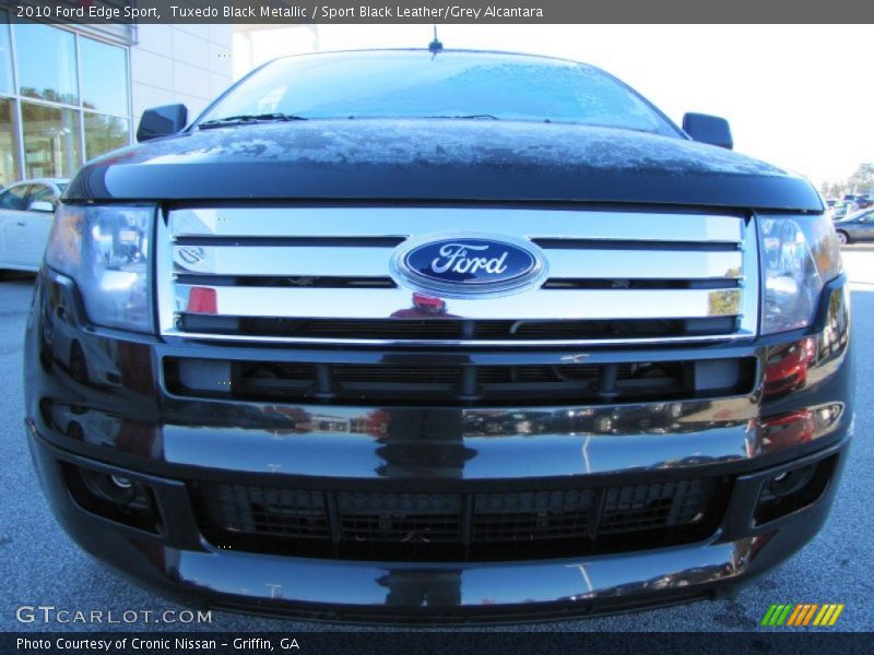 Tuxedo Black Metallic / Sport Black Leather/Grey Alcantara 2010 Ford Edge Sport