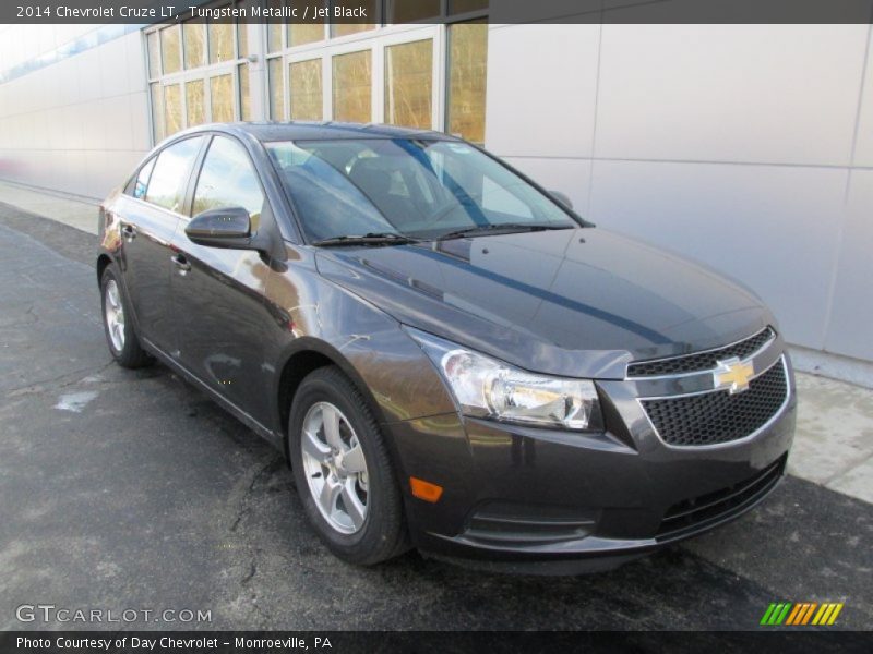 Tungsten Metallic / Jet Black 2014 Chevrolet Cruze LT