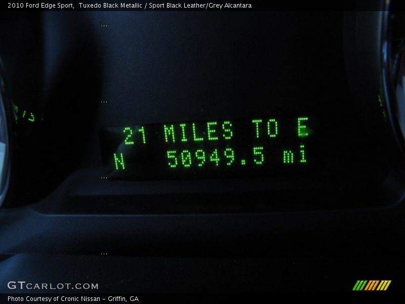 Tuxedo Black Metallic / Sport Black Leather/Grey Alcantara 2010 Ford Edge Sport