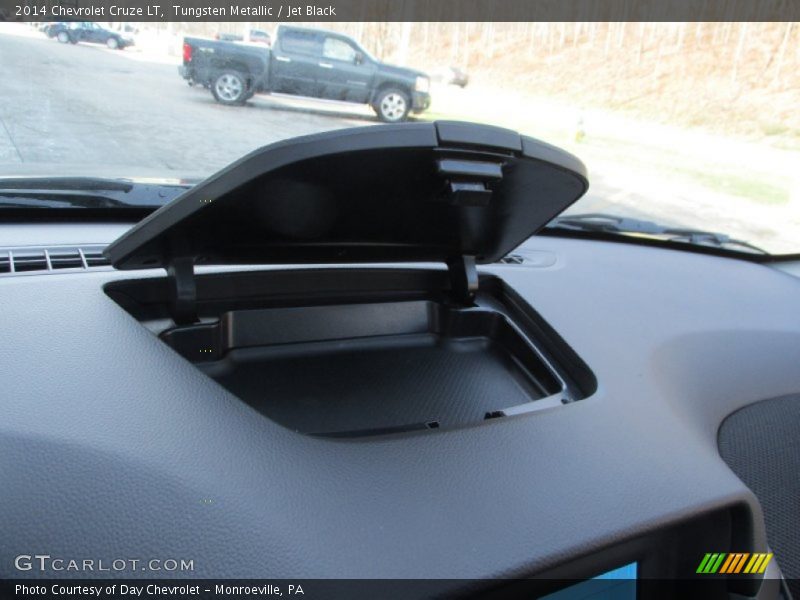 Tungsten Metallic / Jet Black 2014 Chevrolet Cruze LT