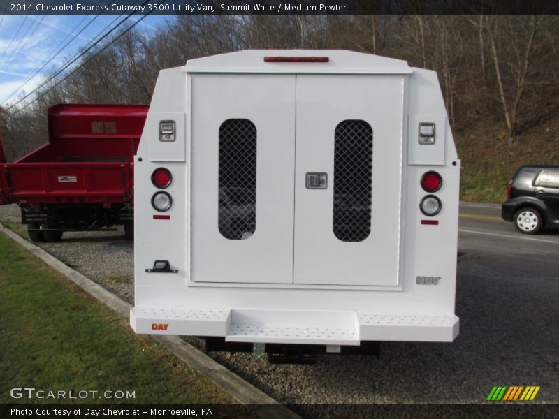 Summit White / Medium Pewter 2014 Chevrolet Express Cutaway 3500 Utility Van