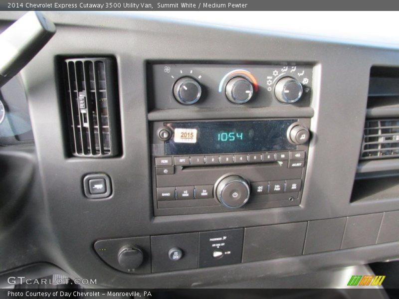 Summit White / Medium Pewter 2014 Chevrolet Express Cutaway 3500 Utility Van