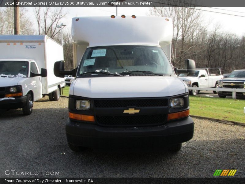 Summit White / Medium Pewter 2014 Chevrolet Express Cutaway 3500 Utility Van