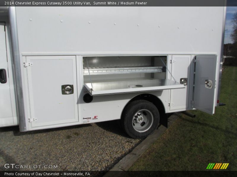 Summit White / Medium Pewter 2014 Chevrolet Express Cutaway 3500 Utility Van
