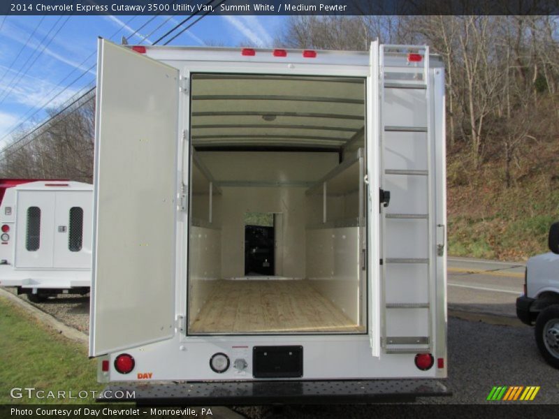 Summit White / Medium Pewter 2014 Chevrolet Express Cutaway 3500 Utility Van