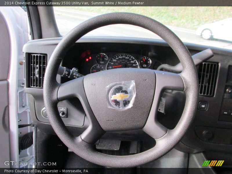 Summit White / Medium Pewter 2014 Chevrolet Express Cutaway 3500 Utility Van