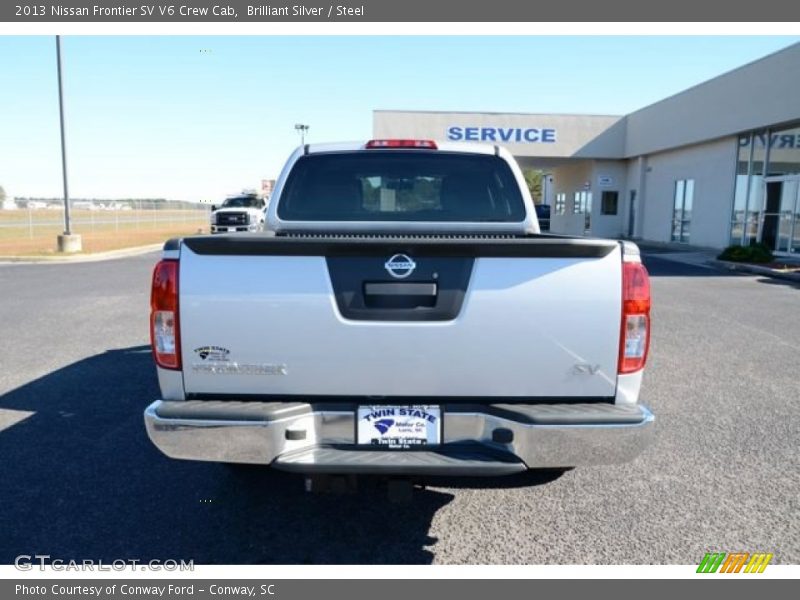 Brilliant Silver / Steel 2013 Nissan Frontier SV V6 Crew Cab