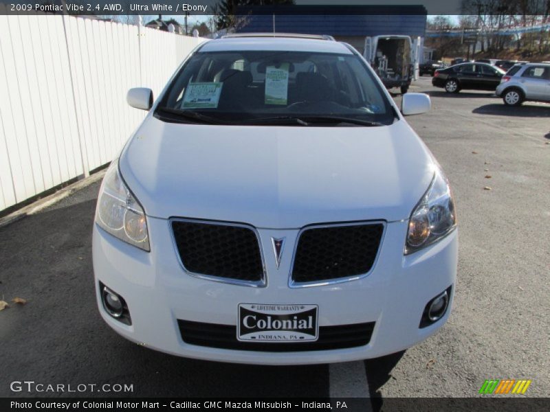 Ultra White / Ebony 2009 Pontiac Vibe 2.4 AWD