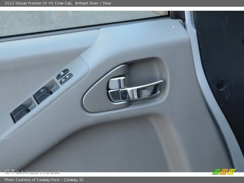 Brilliant Silver / Steel 2013 Nissan Frontier SV V6 Crew Cab