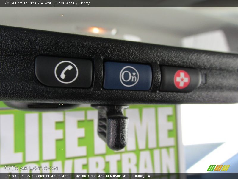 Ultra White / Ebony 2009 Pontiac Vibe 2.4 AWD