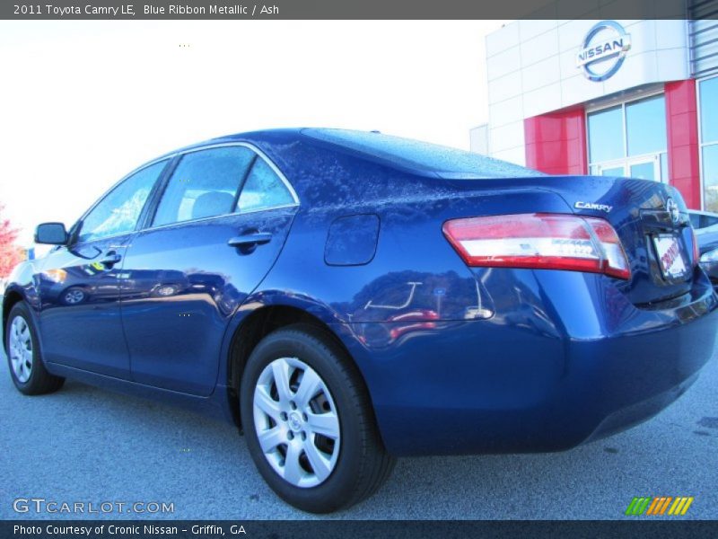 Blue Ribbon Metallic / Ash 2011 Toyota Camry LE