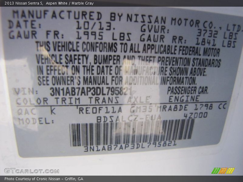Aspen White / Marble Gray 2013 Nissan Sentra S