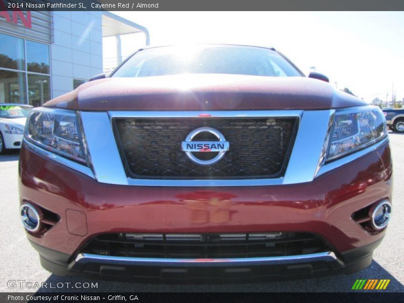 Cayenne Red / Almond 2014 Nissan Pathfinder SL