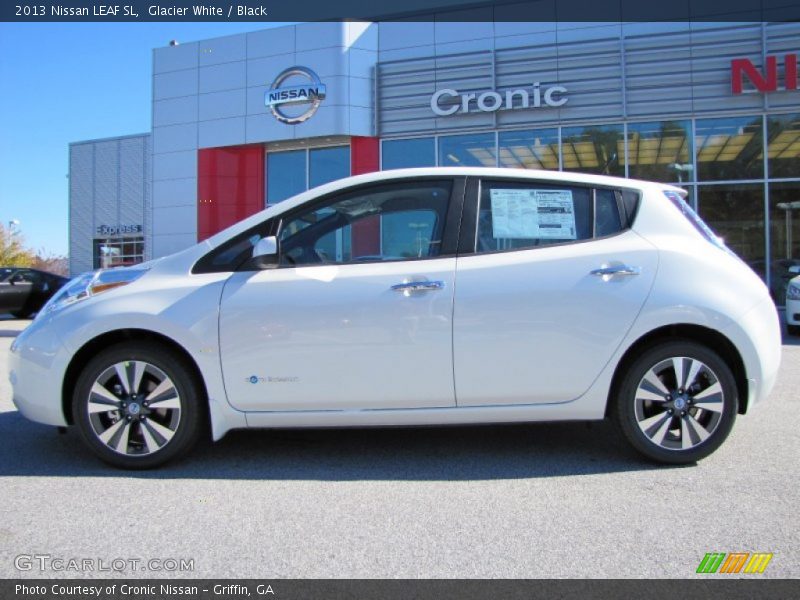 Glacier White / Black 2013 Nissan LEAF SL