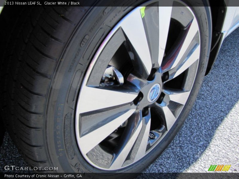 Glacier White / Black 2013 Nissan LEAF SL