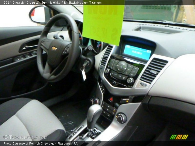 Summit White / Jet Black/Medium Titanium 2014 Chevrolet Cruze LS