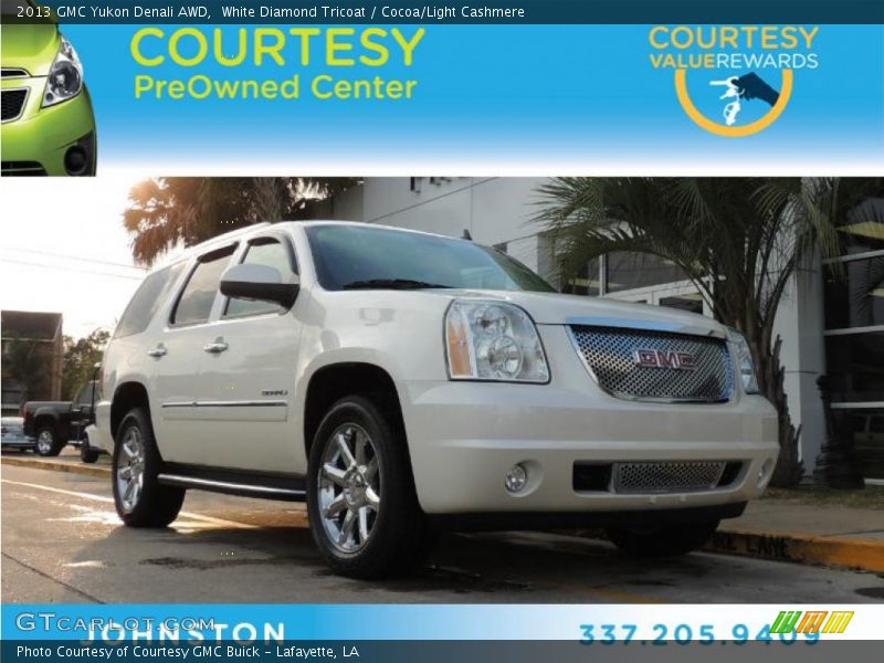 White Diamond Tricoat / Cocoa/Light Cashmere 2013 GMC Yukon Denali AWD